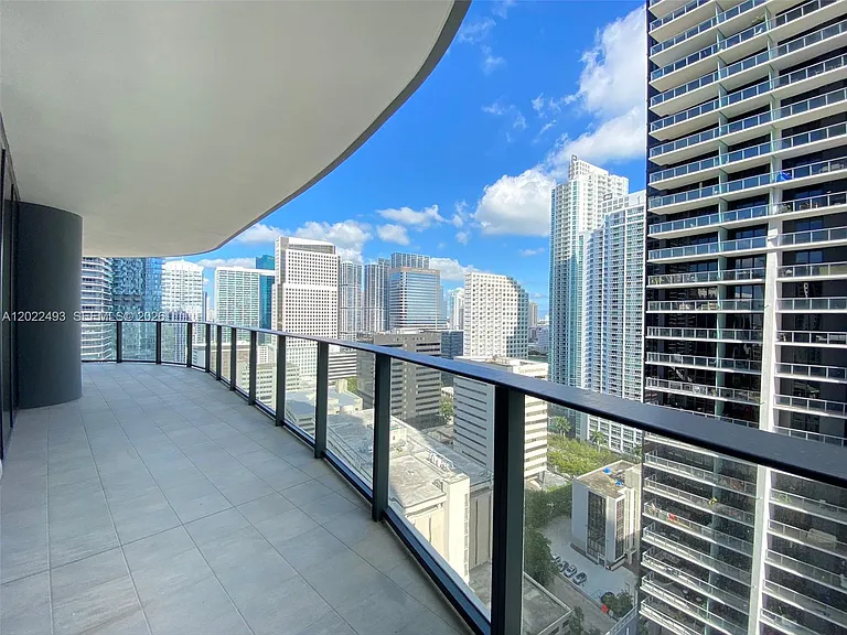 1000 Brickell Plz #2715 — Photo 1