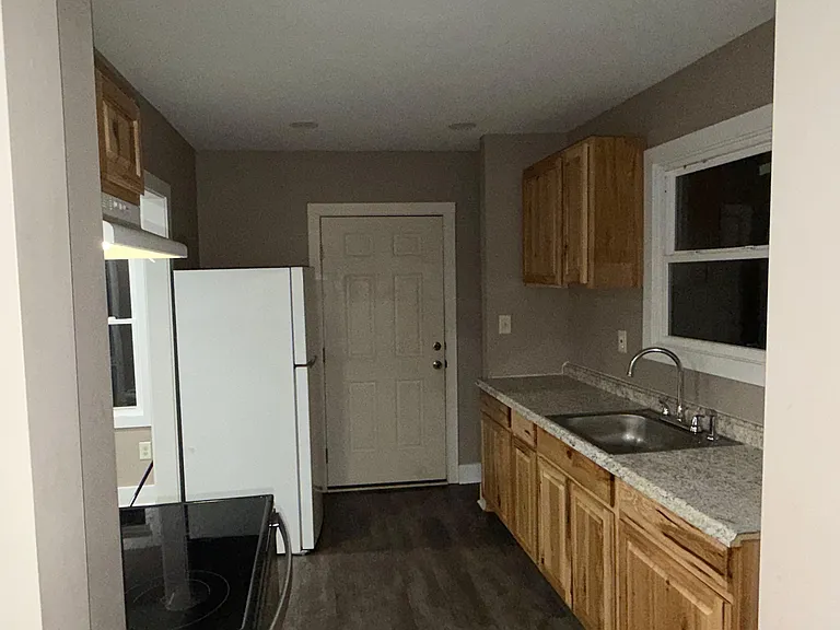 1815 McMinn St — Photo 1