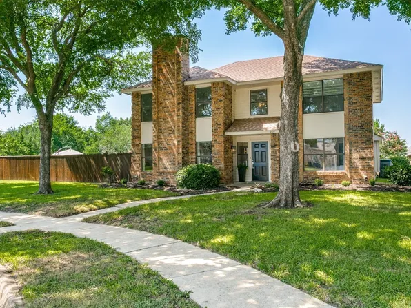 208 Carriage Ct, Coppell, TX 75019