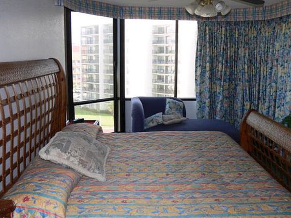 3rd image of 408 Padre Blvd #9068