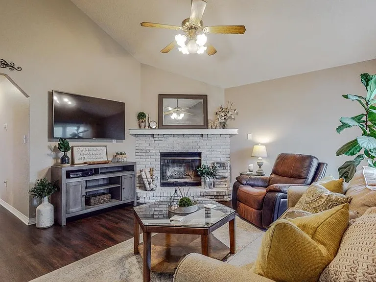 1054 Northview Dr — Photo 34