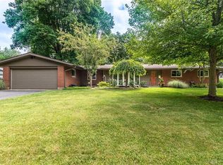 2284 Weller Ln, Bellbrook, OH 45305