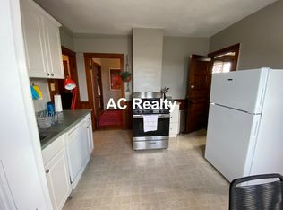 65 5th St #3, Cambridge, MA 02141