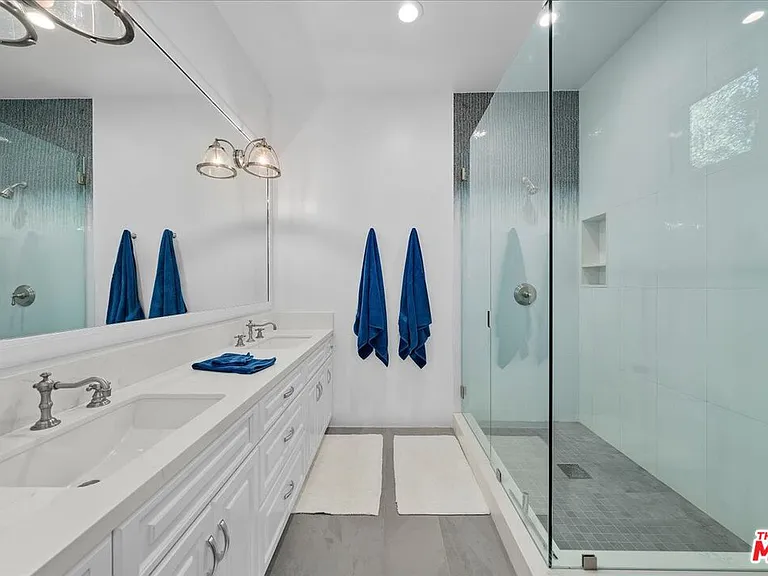 809 Leonard Rd — Photo 48