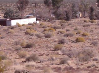 26676 Holiday Ranch Rd, Apple Valley, CA 92307