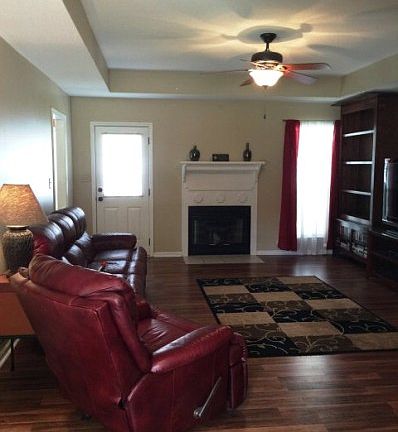 2nd image of 3913 Pecan Dr