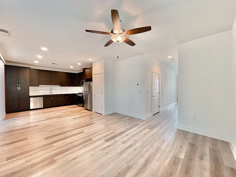 1421 Waterwheel Ln — Photo 3