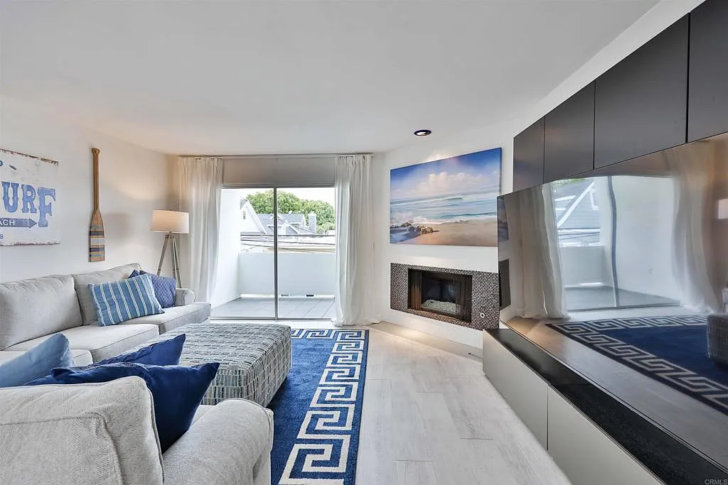 2 bed, 2.5 bath, 1529 sqft, $6,000 — Photo 4
