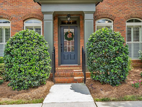 5th image of 4827 Abberley Ln