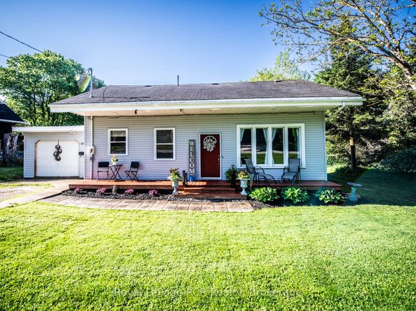 430 Queen St W #W, Wellington North, ON N0G 2L3