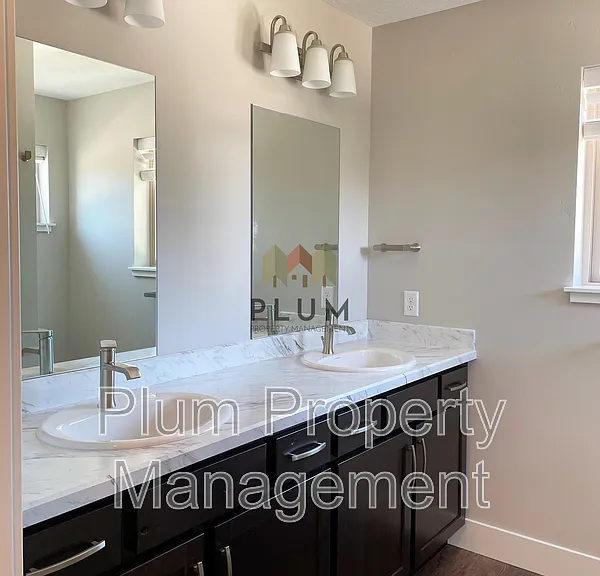 2795 Hamilton Way #B — Photo 15