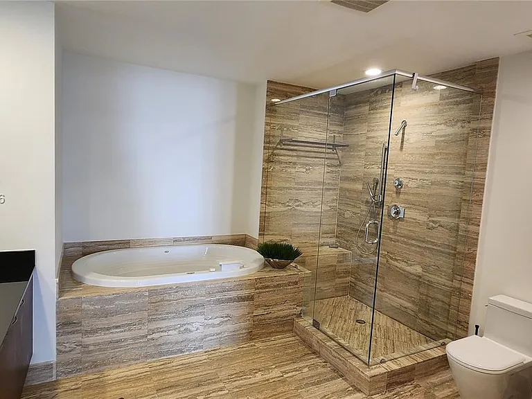 15811 Collins Ave #2802 — Photo 17