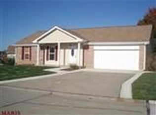 40 Napa Ct, Saint Charles, MO 63304