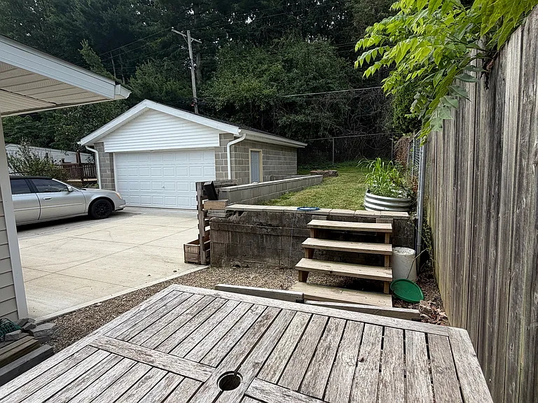 3027 Torrington Ave — Photo 17