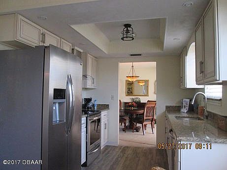 3rd image of 29 Silk Oaks Dr