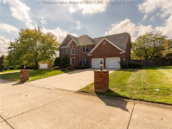 148 Glenwood Ln, Hurricane, WV 25526