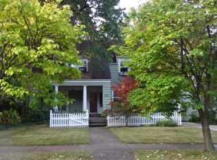 3050 E Overlook Rd, Cleveland Heights, OH 44118