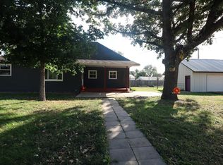 1011 2nd St, Alma, NE 68920