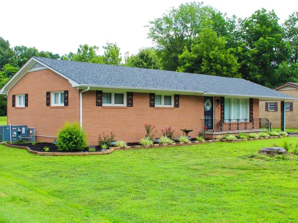 215 Alexander St, Bradford, TN 38316