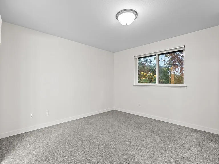 Spacious 2x2 Apartment Homes in Central Tacoma! — Photo 25