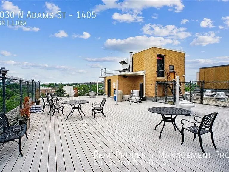2030 N Adams St #1405 — Photo 24