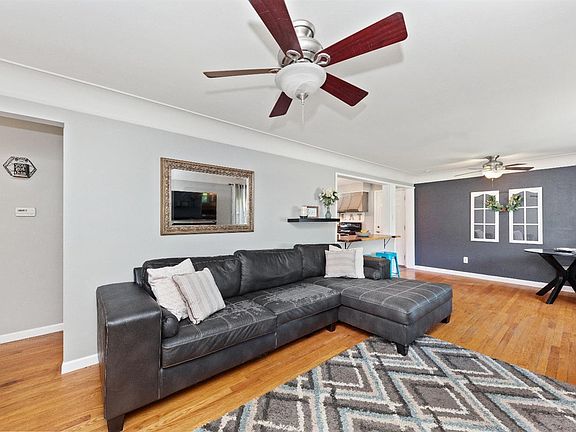 2nd image of 1133 Berdova Dr