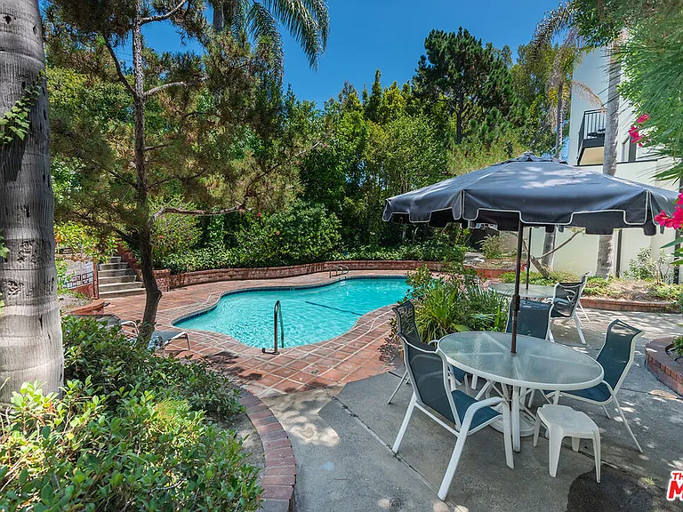 1340 S Beverly Glen Blvd #107 — Photo 21