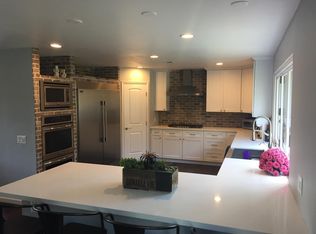 1880 Laurel Rd, Oceanside, CA 92054