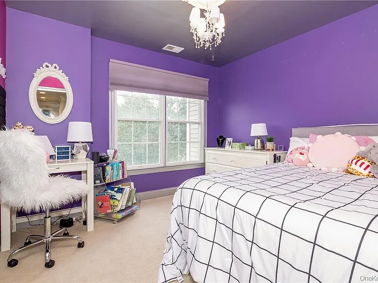 7 Hopkins Ln — Photo 17
