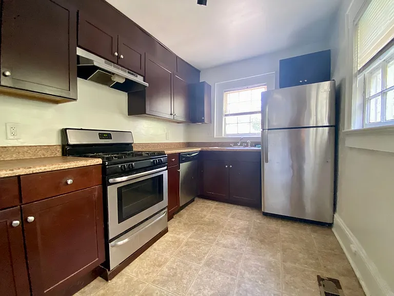 Spanish Oaks Apartment — Photo 13