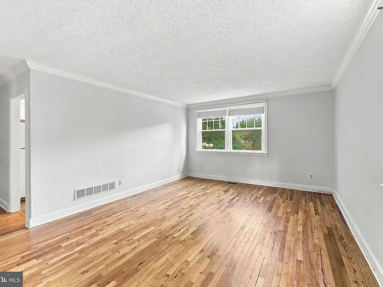 500 E Lancaster Ave #127A — Photo 5