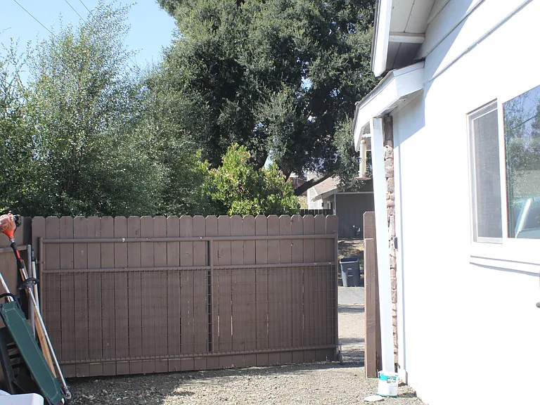 3610 Cerrito St — Photo 65