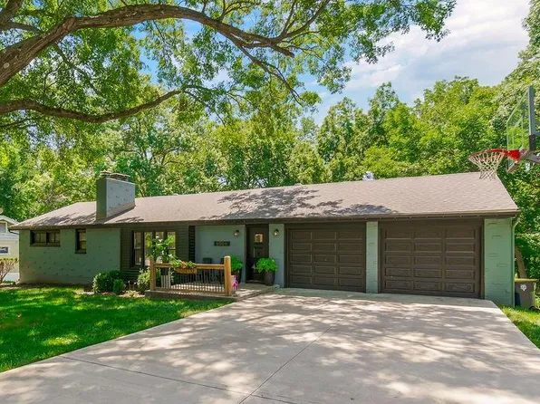 6006 NW Westwood Ln, Kansas City, MO 64151