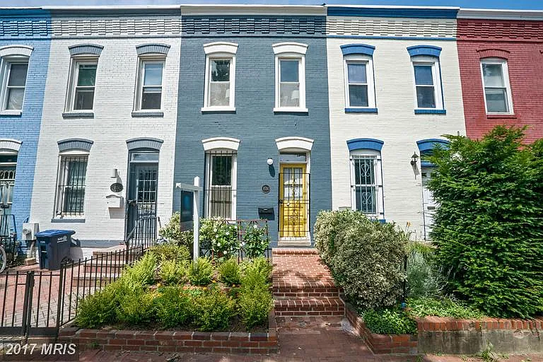 1526 Marion St NW photo 1