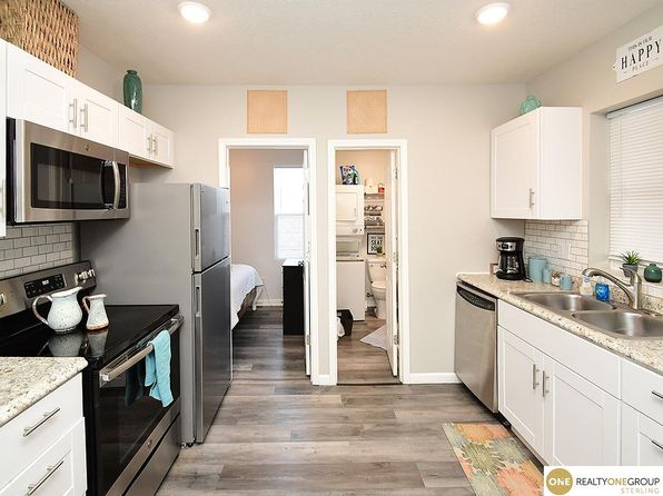 omaha-nebraska-118753261 picture