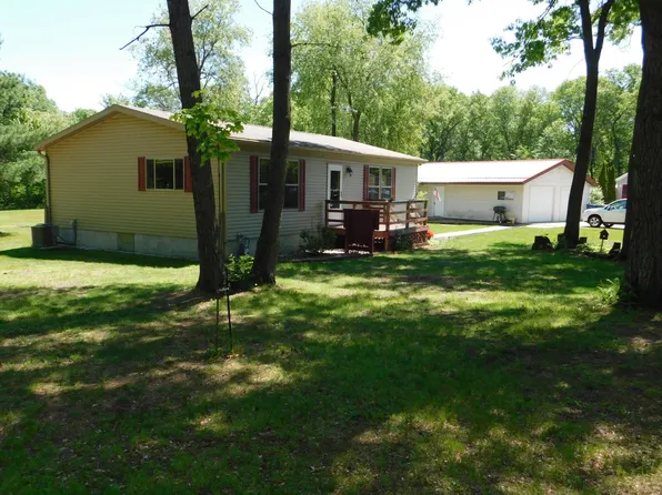 W4759 Chrissie Cir, Shawano, WI 54166