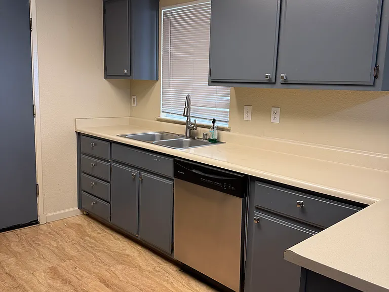 1603 Wildflower Cir — Photo 2