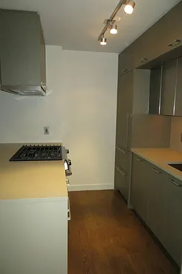 Rented by Keller Williams NYC | media 28