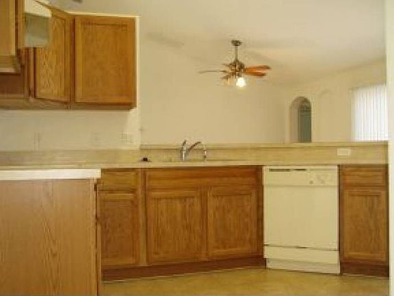 Kitchen Wood Cabinets