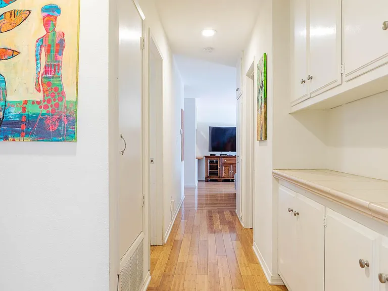11743 Baird Ave — Photo 20