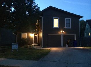 2216 E Taylor Dr, Olathe, KS 66062