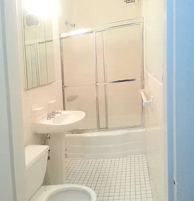 Rented by HOME RESIDENTIAL LLC | media 5