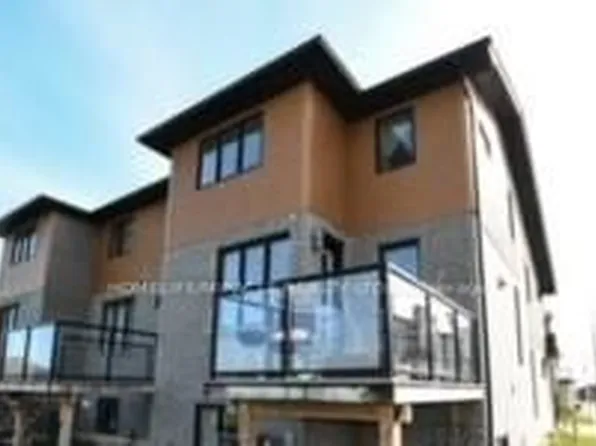 939 West Village Sq, London, ON N6H 0J7