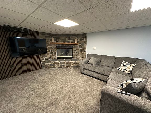3rd image of 3700 Braddock St #B