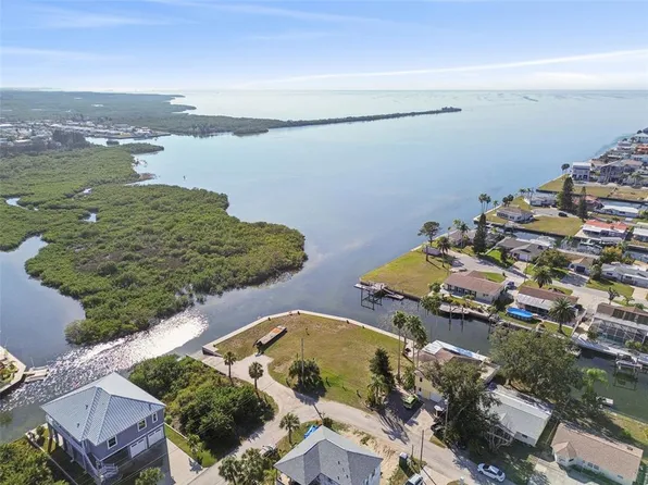 6374 Boatyard Dr #2, Hudson, FL 34667