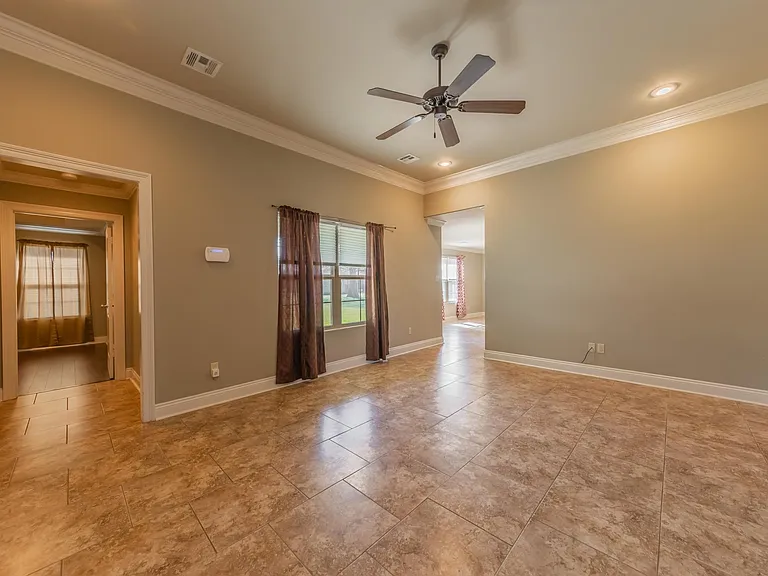 917 Lillian Michel Dr — Photo 7