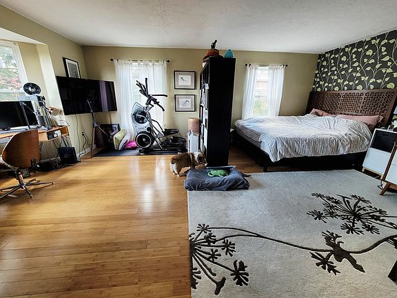 3rd image of 166 Quincy Shore Dr Unit 112