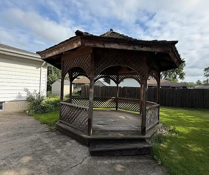 6306 Scott Ct — Photo 17