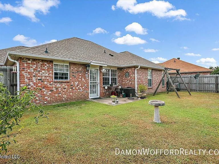 172 Cedar Spring Cir — Photo 17
