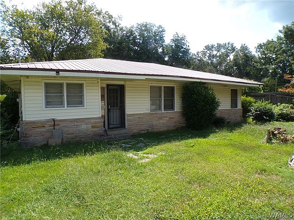 4th image of 833 3rd Ave NE